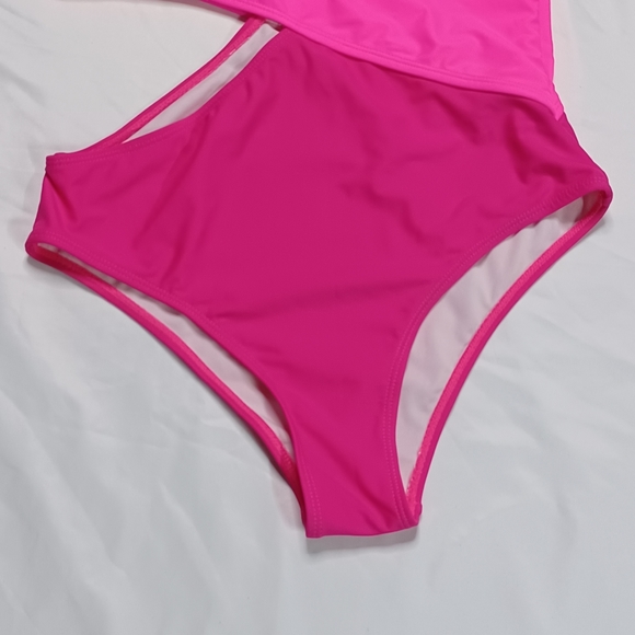 Yonique Women's Monokini One Piece Bathing Suit Size Large (12-14) NWOT - Picture 6 of 11